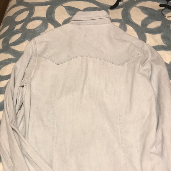 GAP western style light denim button down XS EUC - Picture 4 of 4